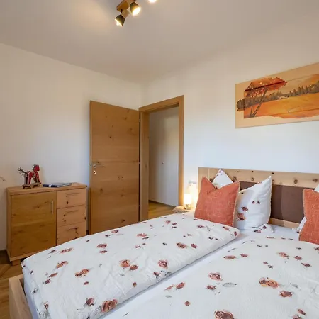 Haus Saro Apartment Hopfgarten im Brixental